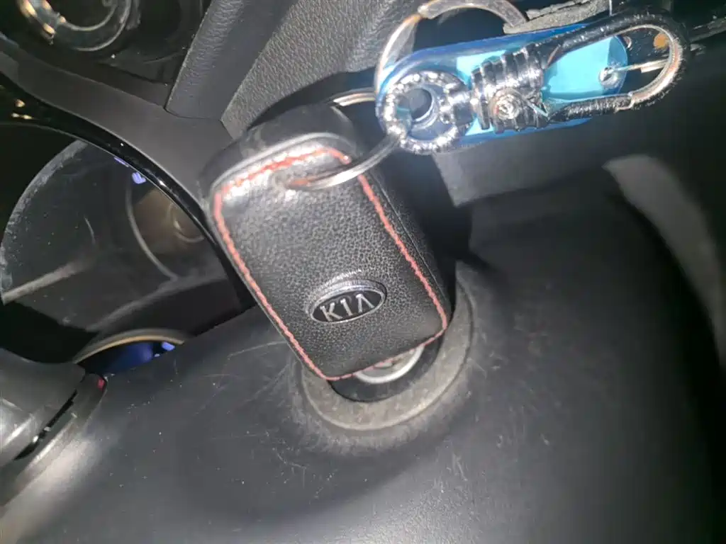 Kia K2 2015 Sedan 1.4L MT GLS фото 9