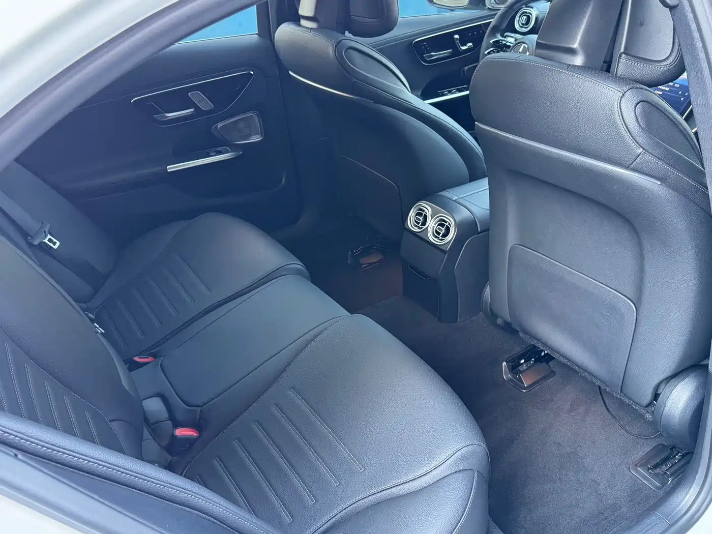Mercedes-Benz C-Class 2022 Facelift C 200 L Sport фото 12