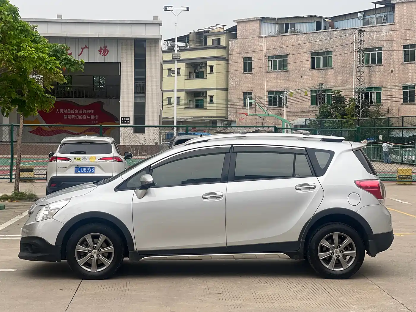 Toyota E'Z 2015 180E CVT Crossover Edition фото 12