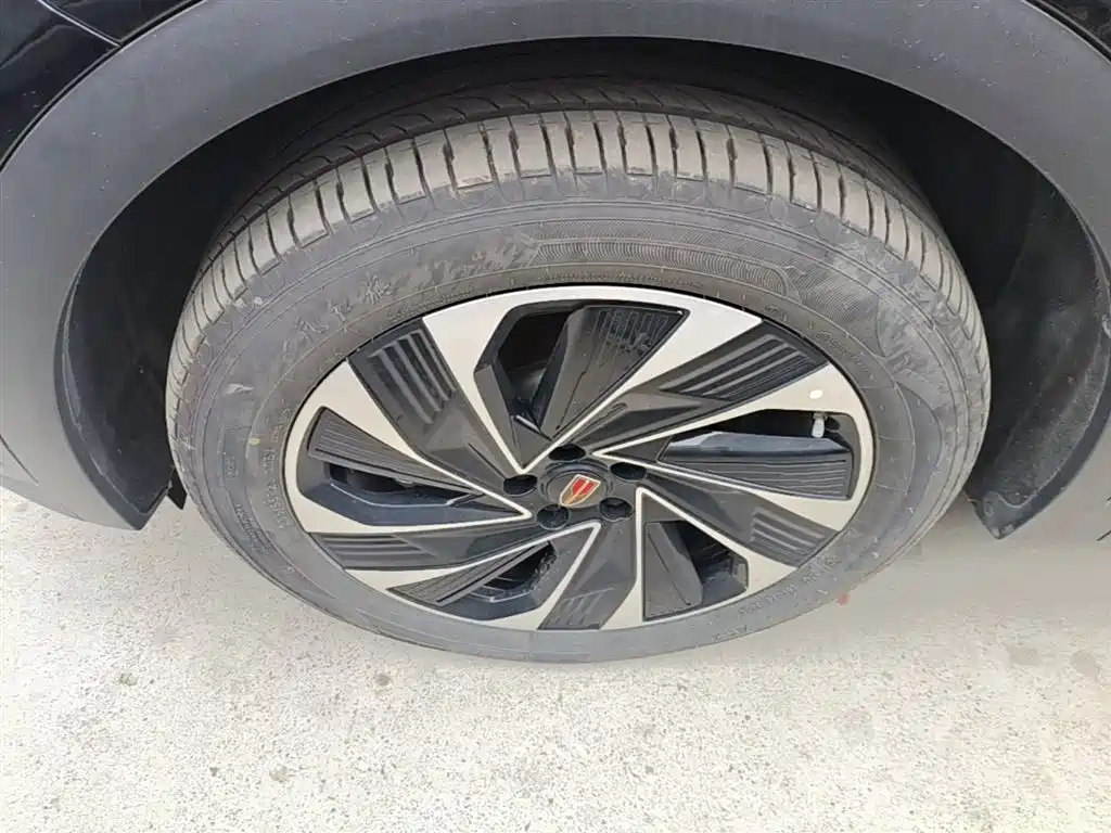 Hongqi HS7 PHEV 2024 2.0T PHEV AWD Qichang Edition 7-seater фото 23