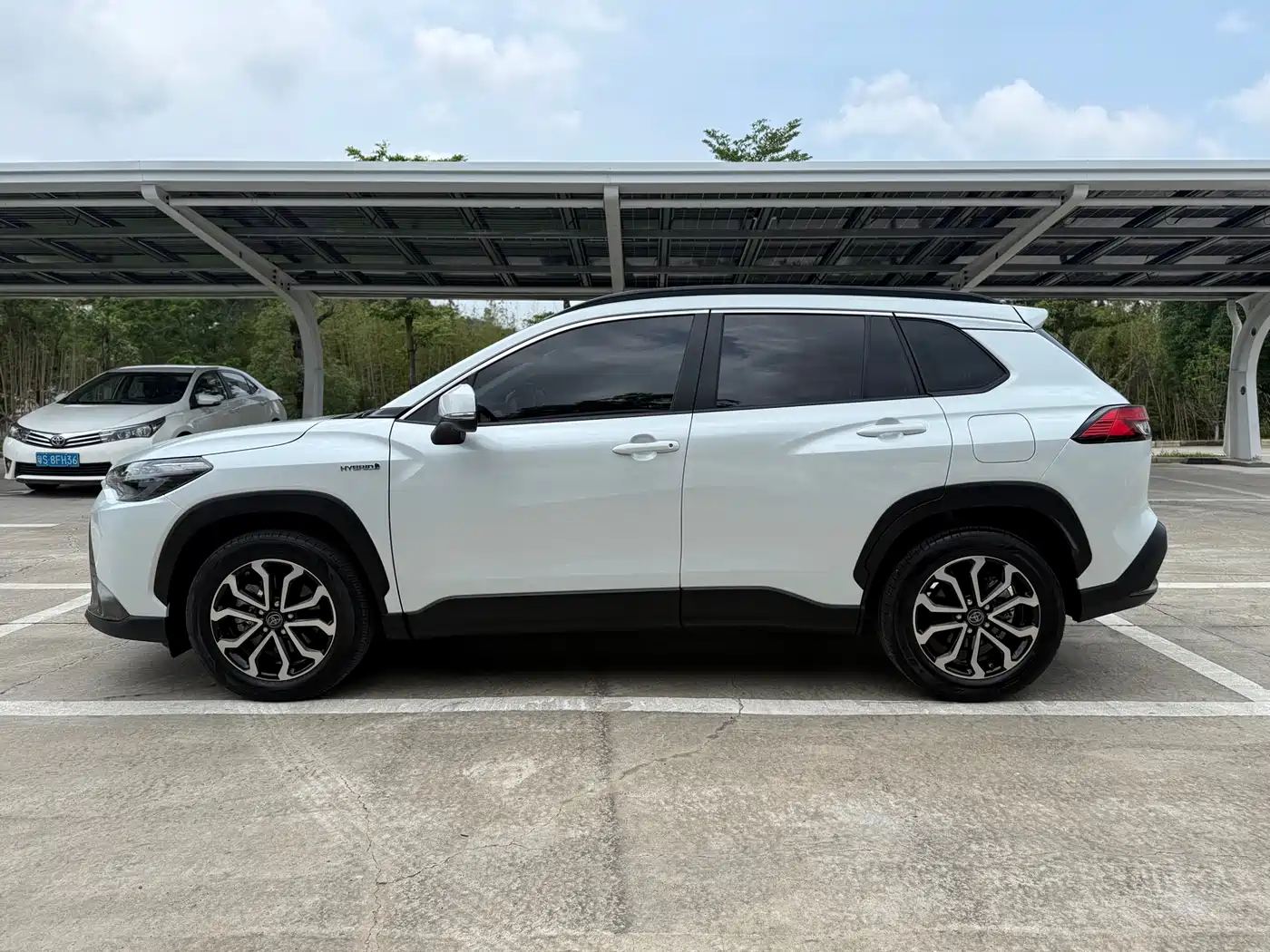 Toyota Frontlander 2023 2.0L Smart Hybrid Dual Engine Prestige Edition фото 9