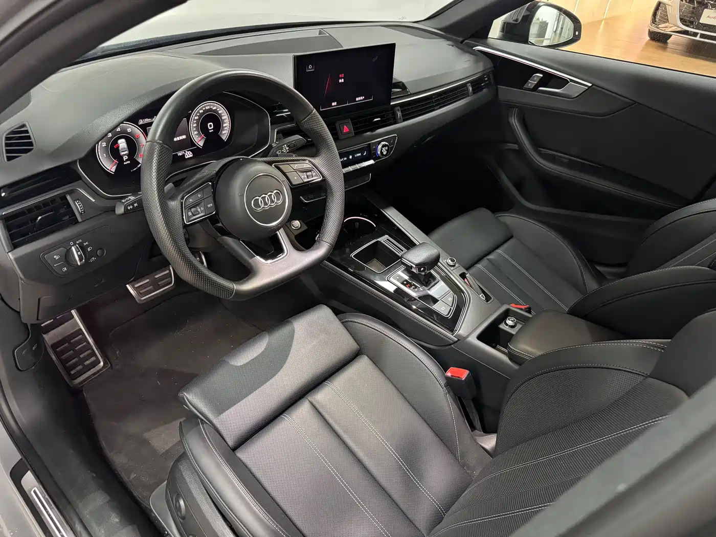 AUDI A4L