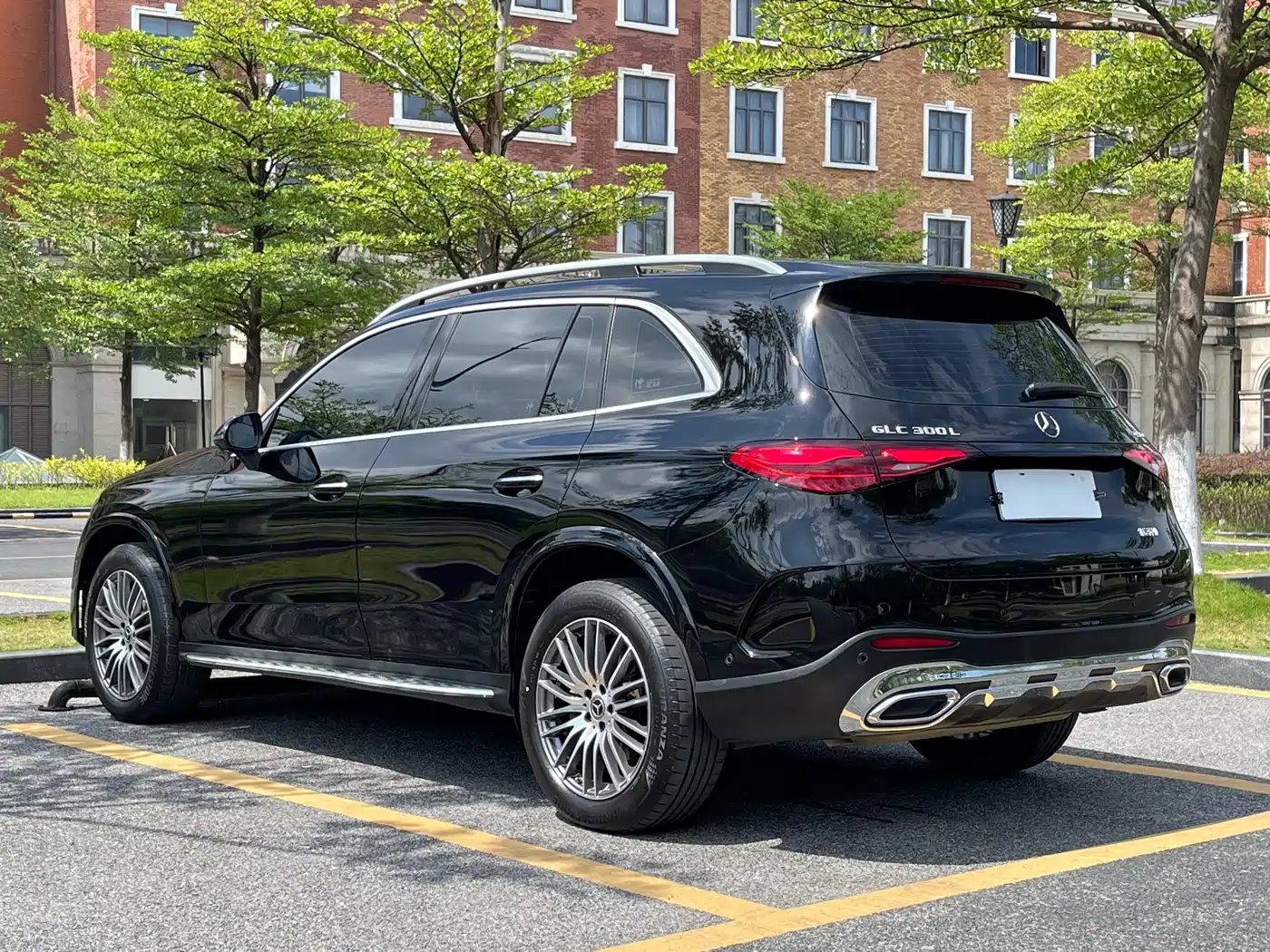 Mercedes-Benz GLC 2023 GLC 300 L 4MATIC Dynamic 7-Seater фото 6
