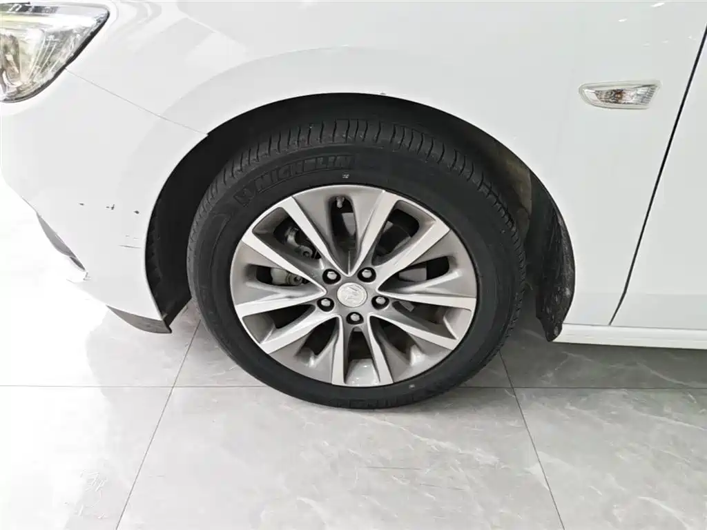 Buick GL6 2019 18T 6-seat Connected Luxury China VI фото 23