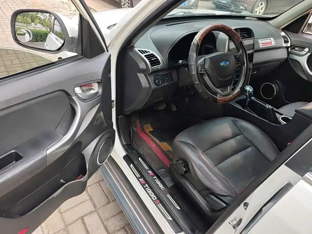 Chery Tiggo 3 2015 2015 1.6L CVT Smart Sport