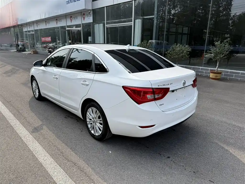 Buick Excelle 2017 15N Manual Elite фото 26