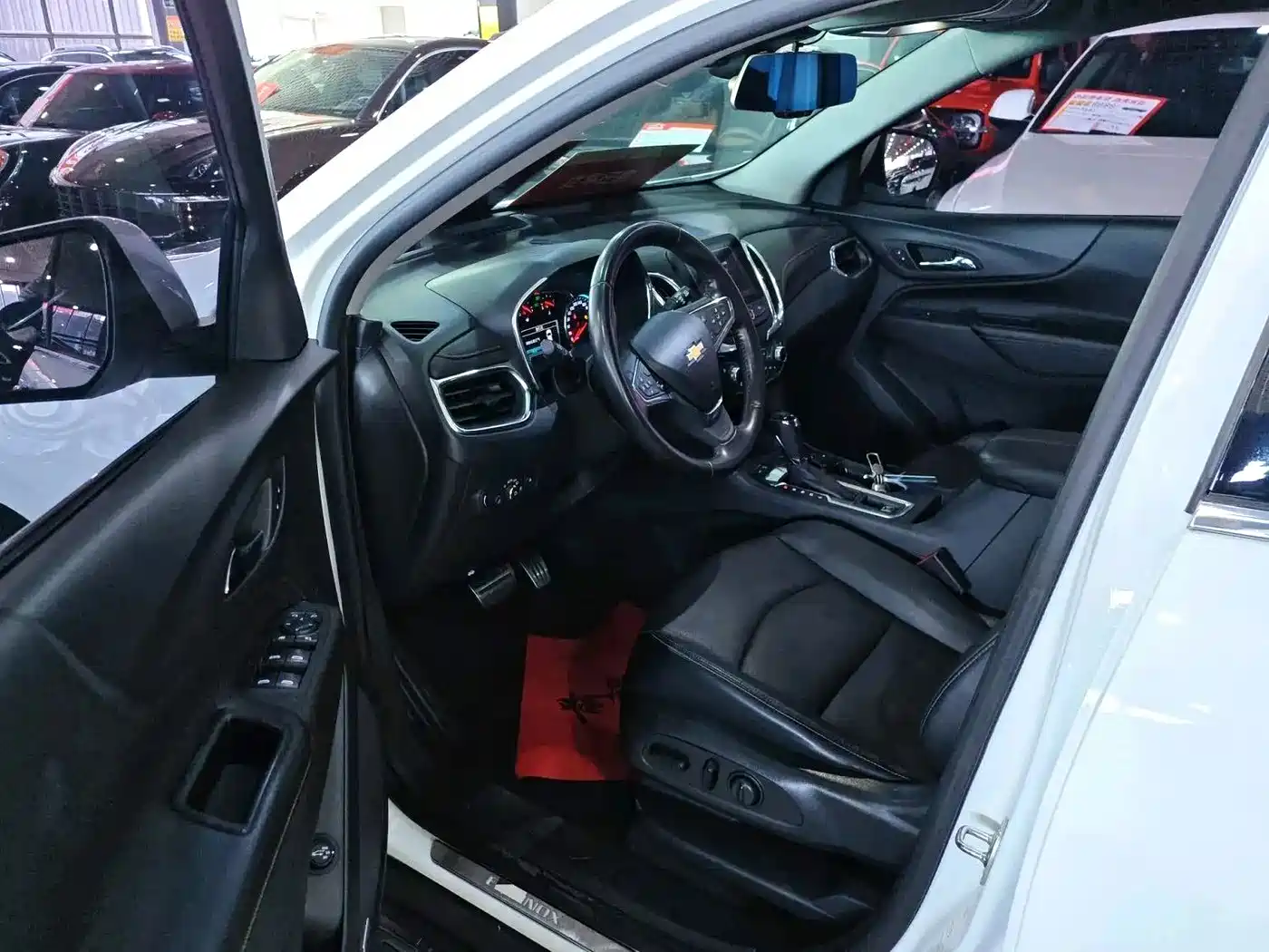 Chevrolet Equinox 2018 RS 550T Automatic 4WD Guardian Edition фото 8