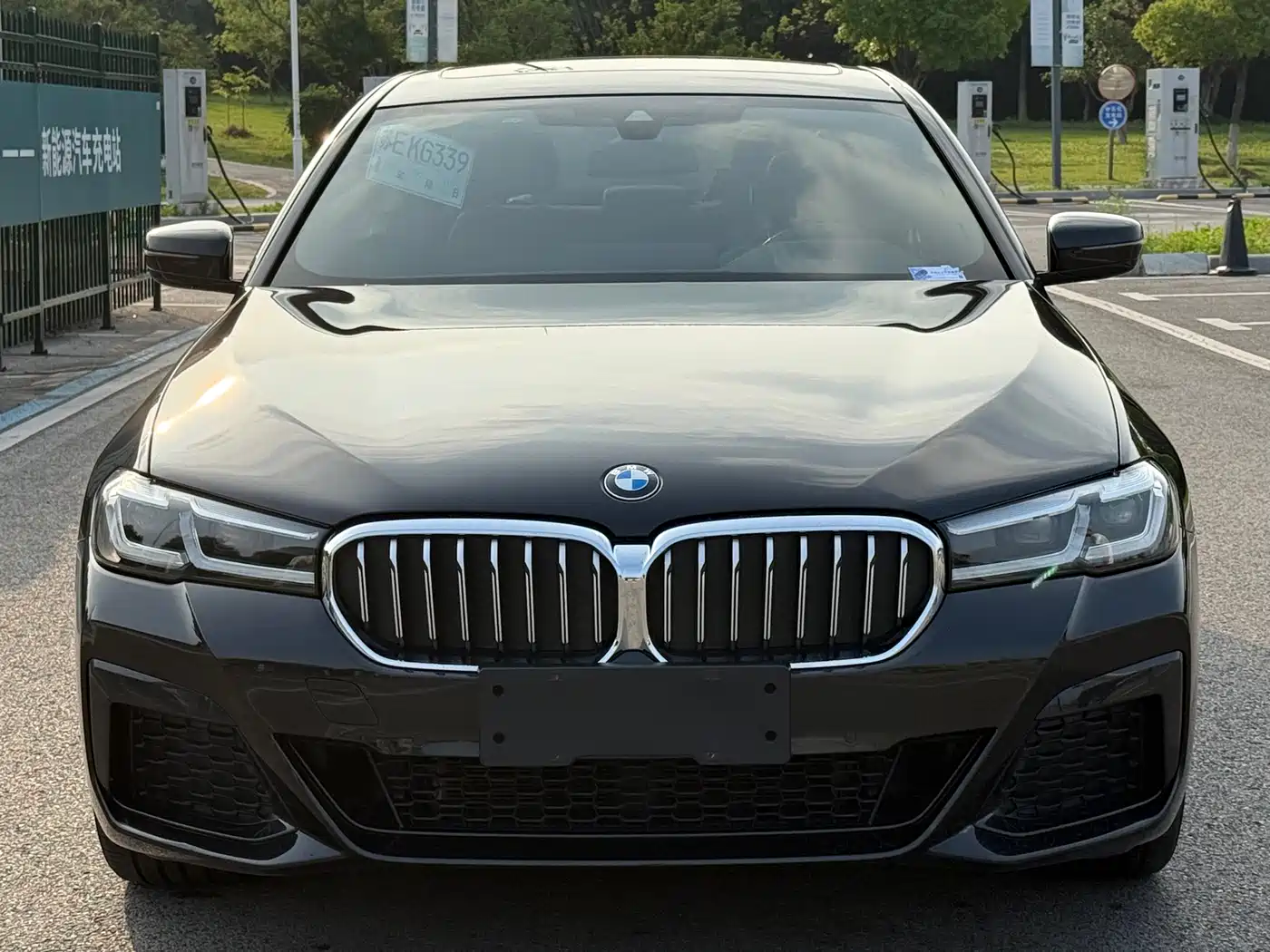 BMW 5 Series 2023 530Li Leading M Sport Package фото 2