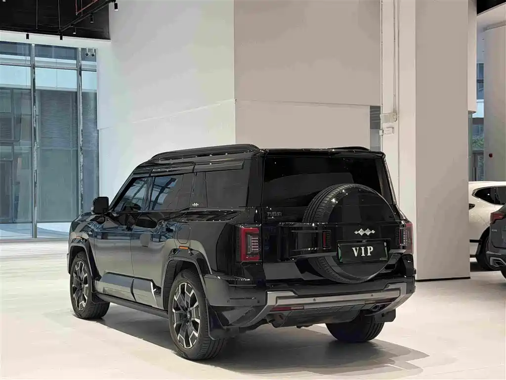 Fang Cheng Bao Leopard 8 2025 2025 Zhiyong Flagship 6-Seater