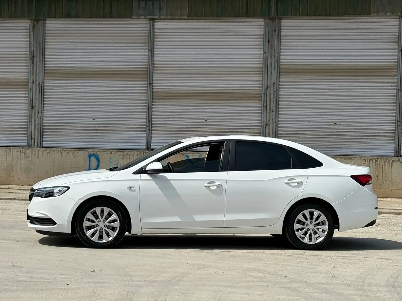 Buick Excelle 2021 Exemplar 1.5L Auto Elite фото 4