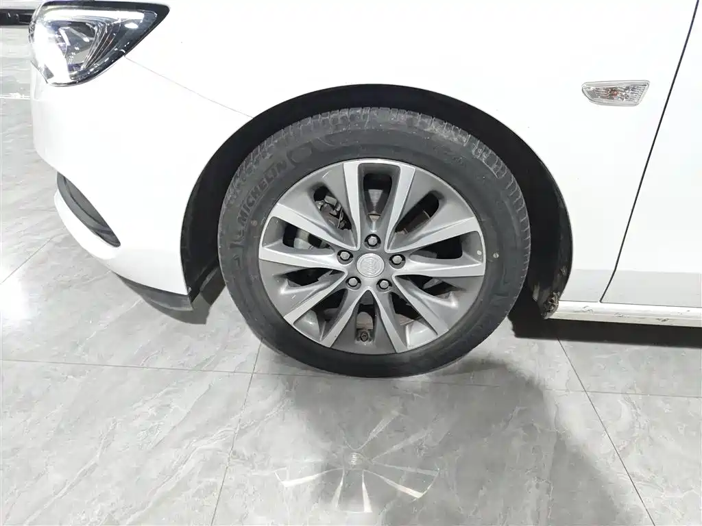 Buick GL6 2021 323T Mild Hybrid Connected Luxury фото 23