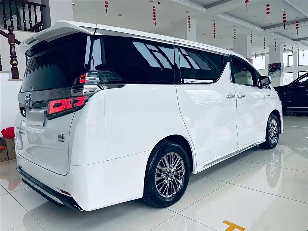 Toyota Vellfire 2021 Crown Hybrid 2.5L HV Supreme Edition фото 6