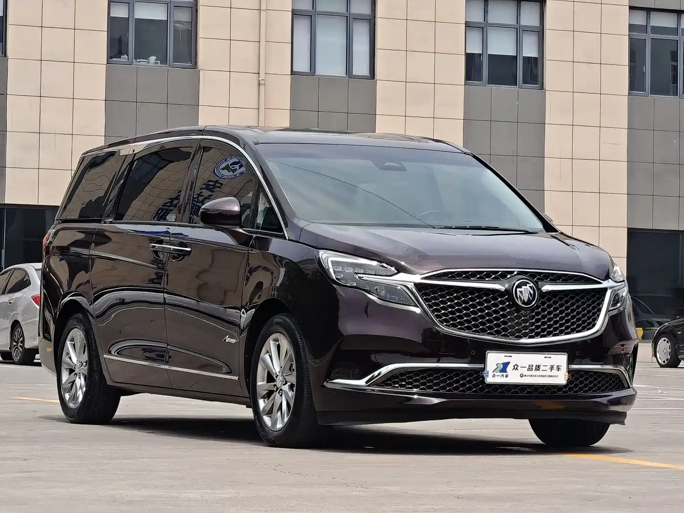 Buick GL8 2022 Avenir Avia 6-Seater Virtue Edition фото 3