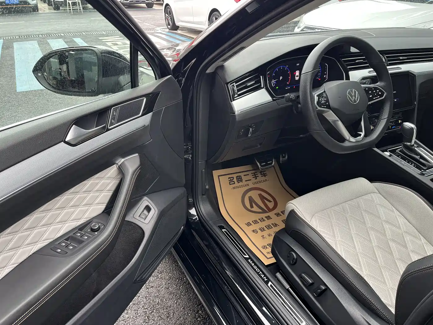 Volkswagen Magotan 2023 Model 2 Million Commemorative Edition 330TSI DSG Luxury фото 4