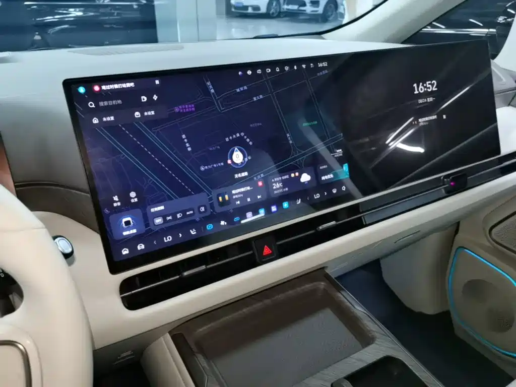 WEY Alpine 2025 2025 AWD Alpine 8