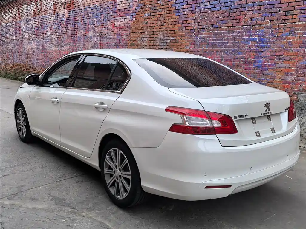 Peugeot 408 2014 1.8L Automatic Luxury Edition фото 5