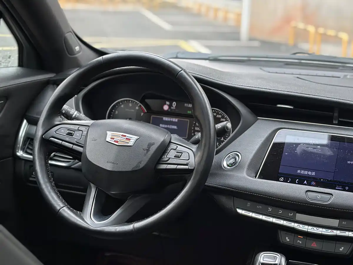 Cadillac XT4 2018 28T FWD Leading Edition фото 14