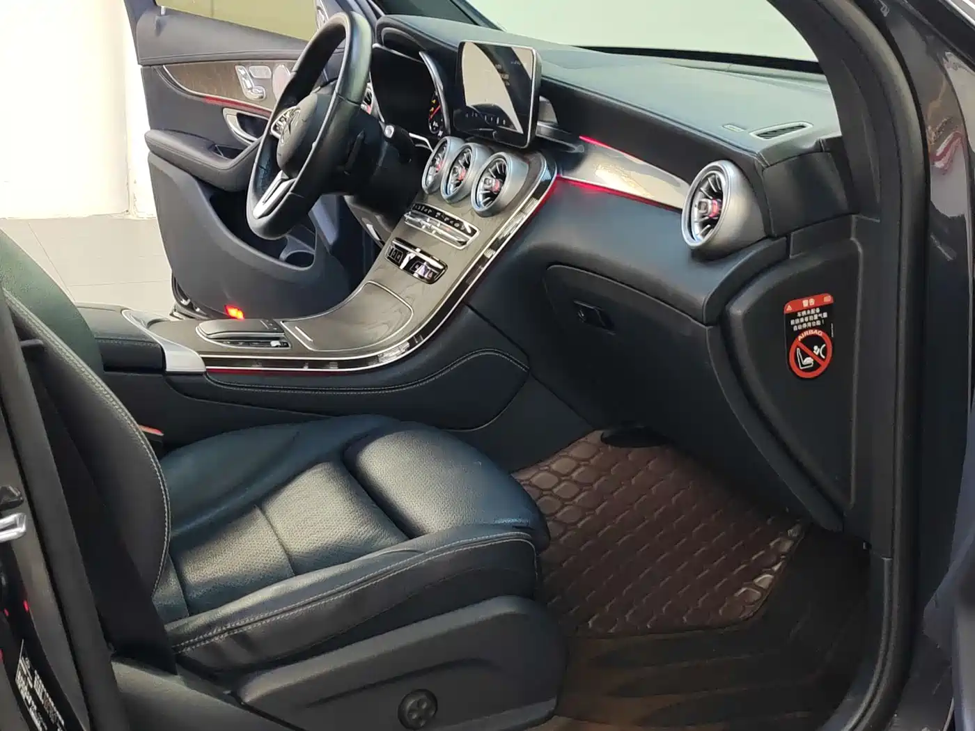 Mercedes-Benz GLC 2020 Facelift GLC 300 L 4MATIC Dynamic фото 14