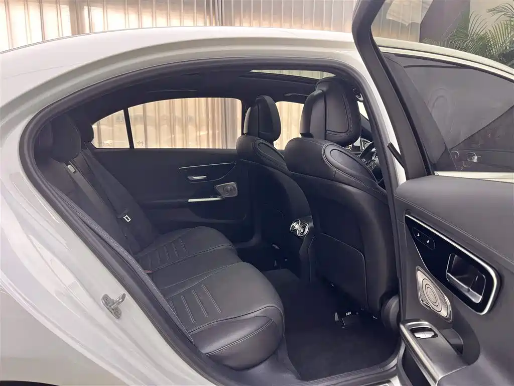 Mercedes-Benz C-Class 2024 C 260 L Sport фото 12