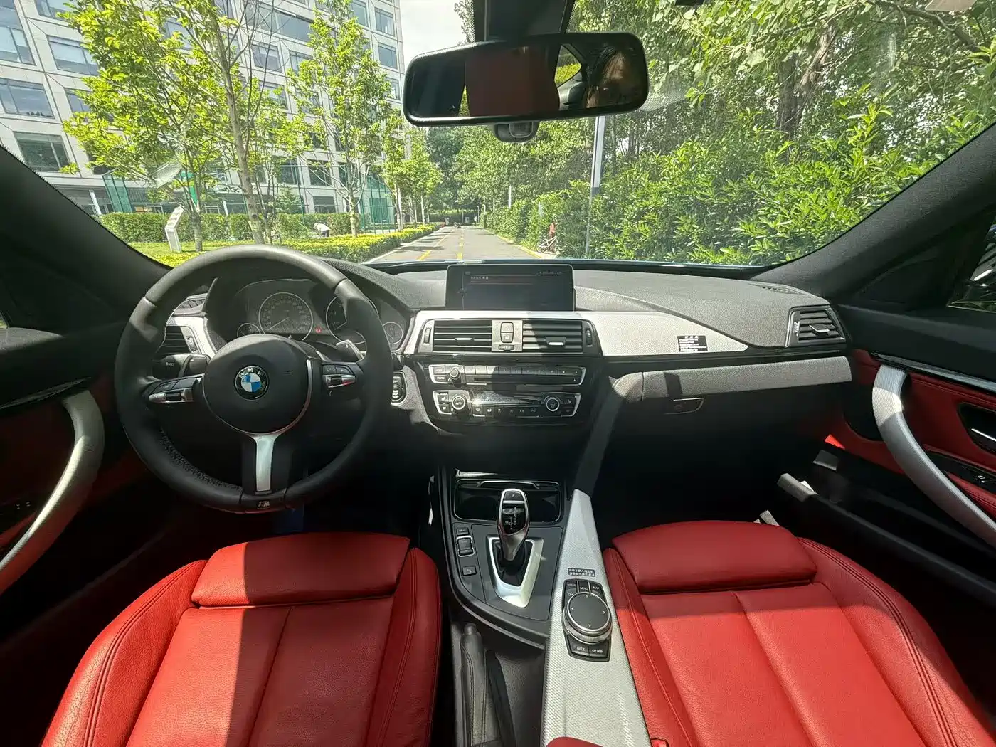 BMW 3 Series GT 2017 330i xDrive M Sport фото 8