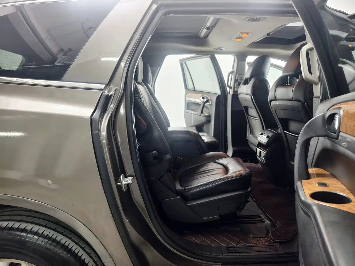 Buick Enclave 2011 2010 3.6L Elite Edition