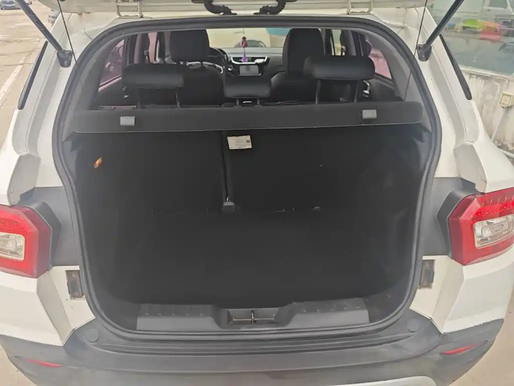 Zhonghua V3 2016 2016 1.5L Automatic Smart