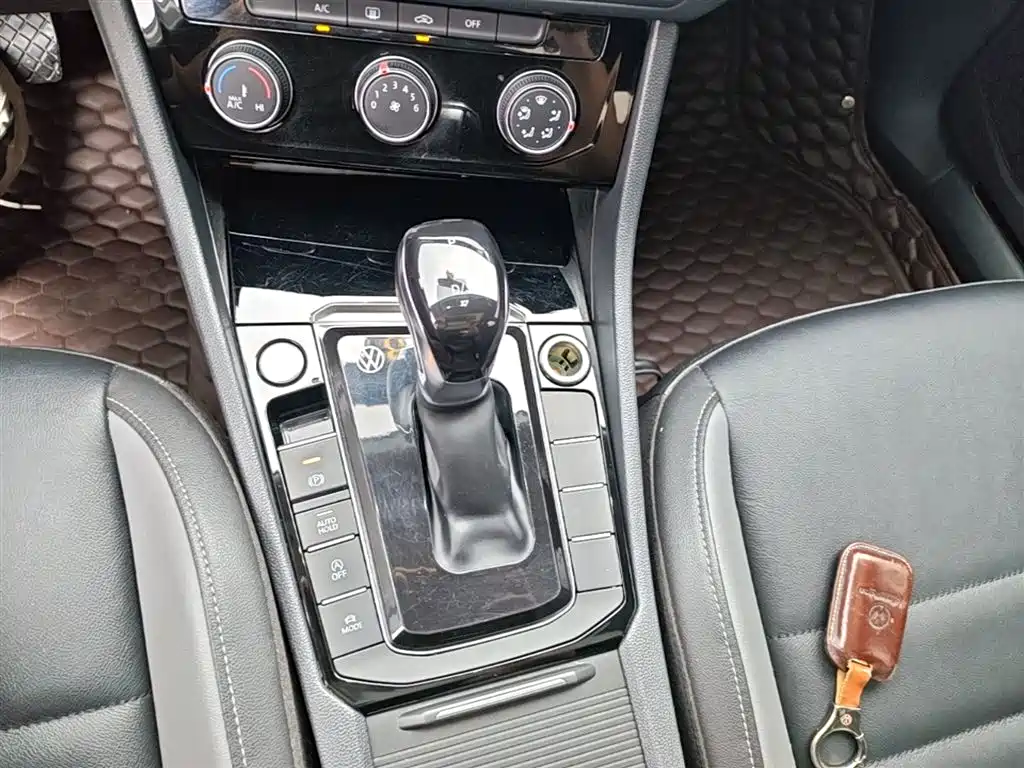 Volkswagen Sagitar 2021 280TSI DSG Comfort Smart Connect Edition фото 14