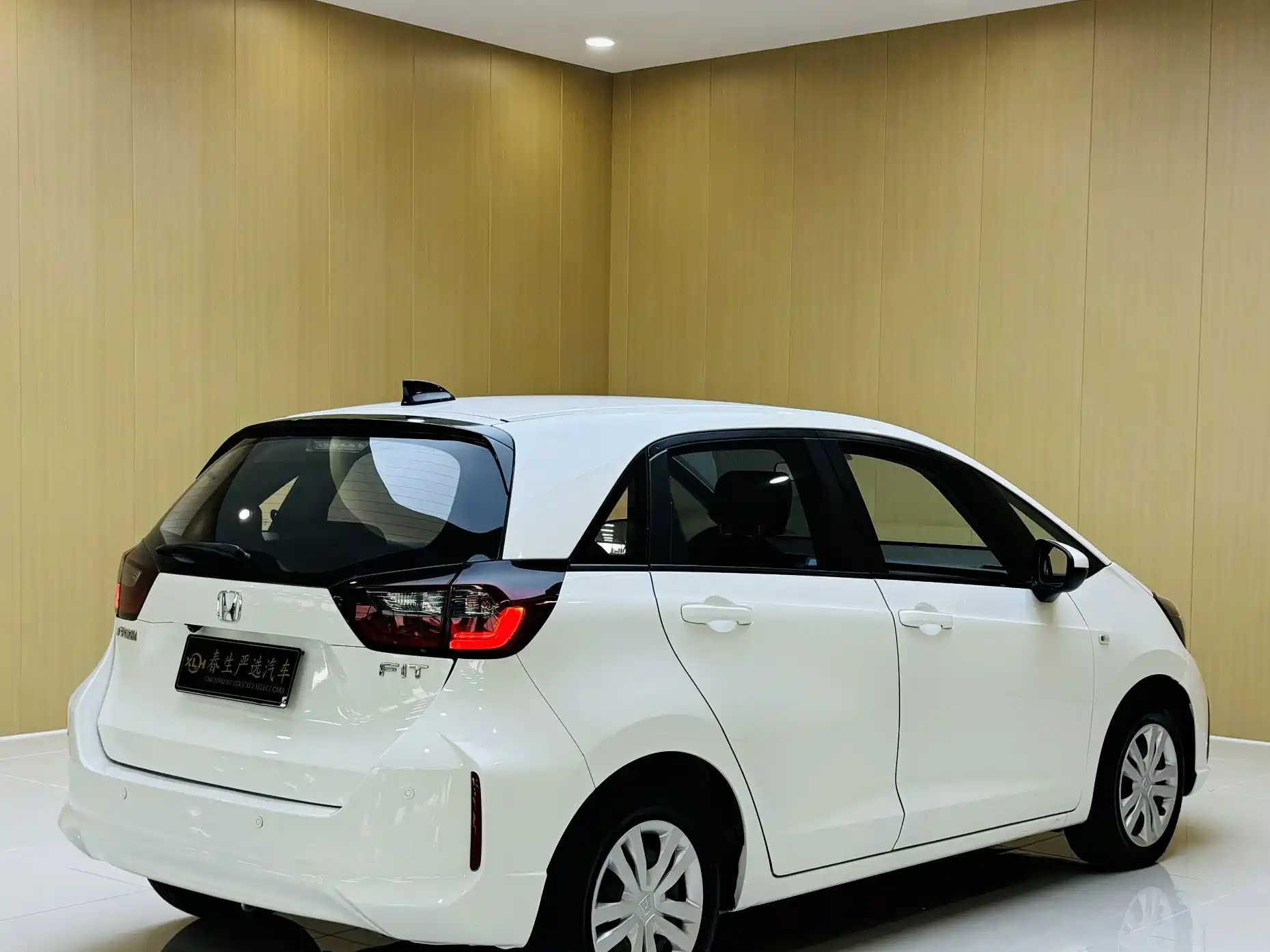 Фото 15 - Honda Fit