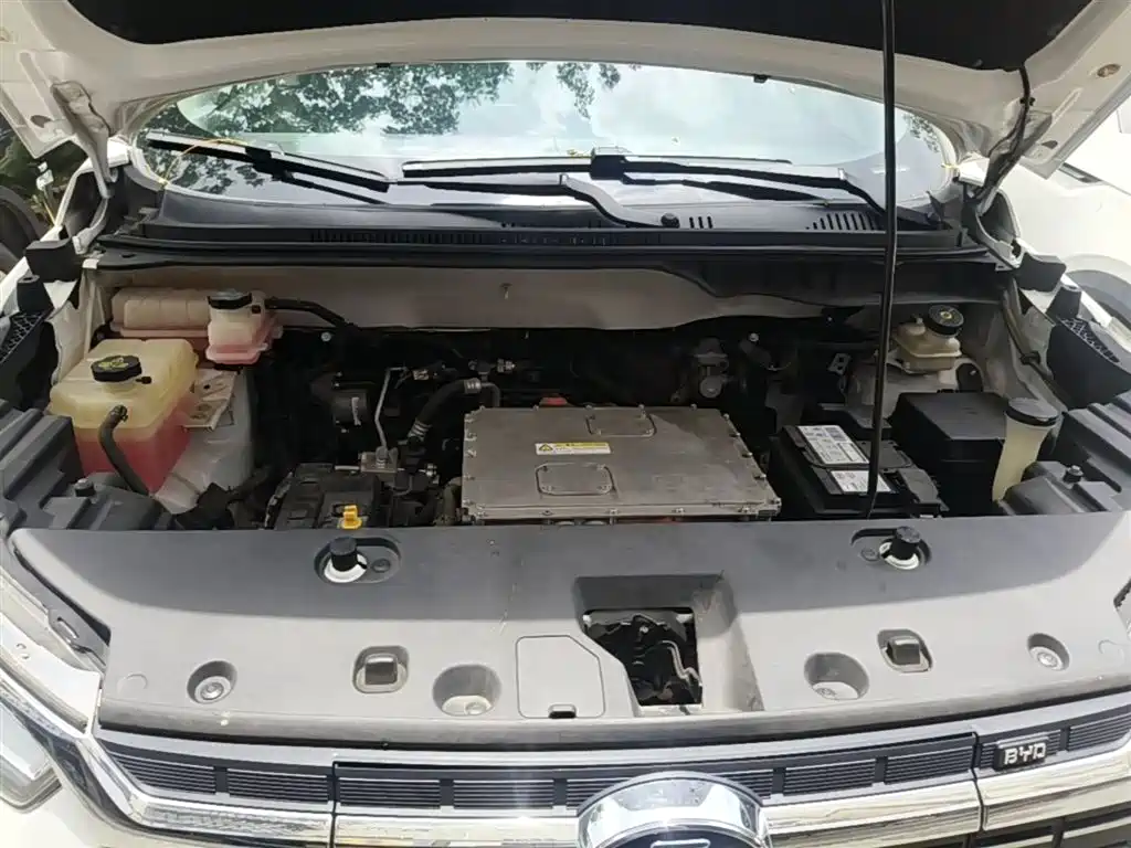 BYD Yuan New Energy 2019 EV535 High Energy Navigation Edition фото 20