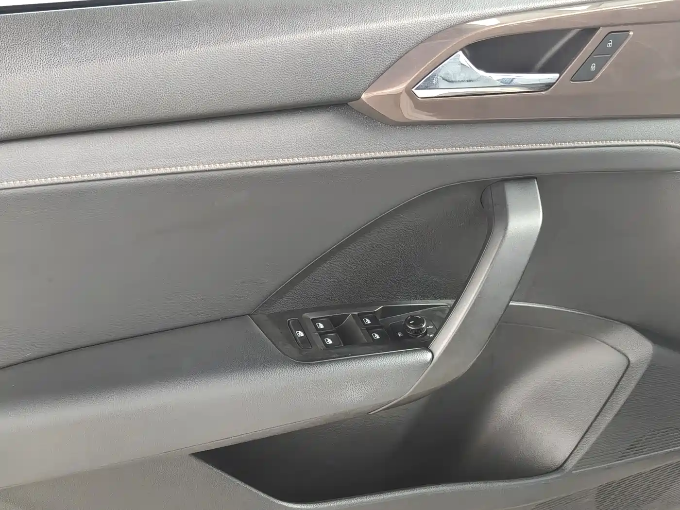 Фото 13 - Volkswagen Tharu