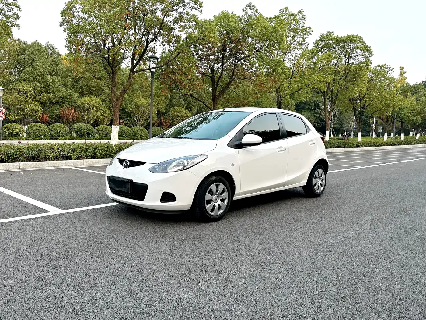 Mazda 2 2012 2011 XuanDong 1.3L Automatic Standard