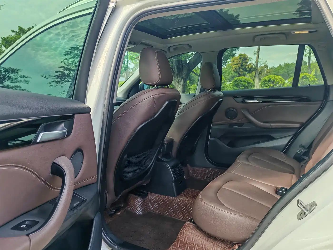BMW X1 2020 sDrive20Li Premium Edition фото 8