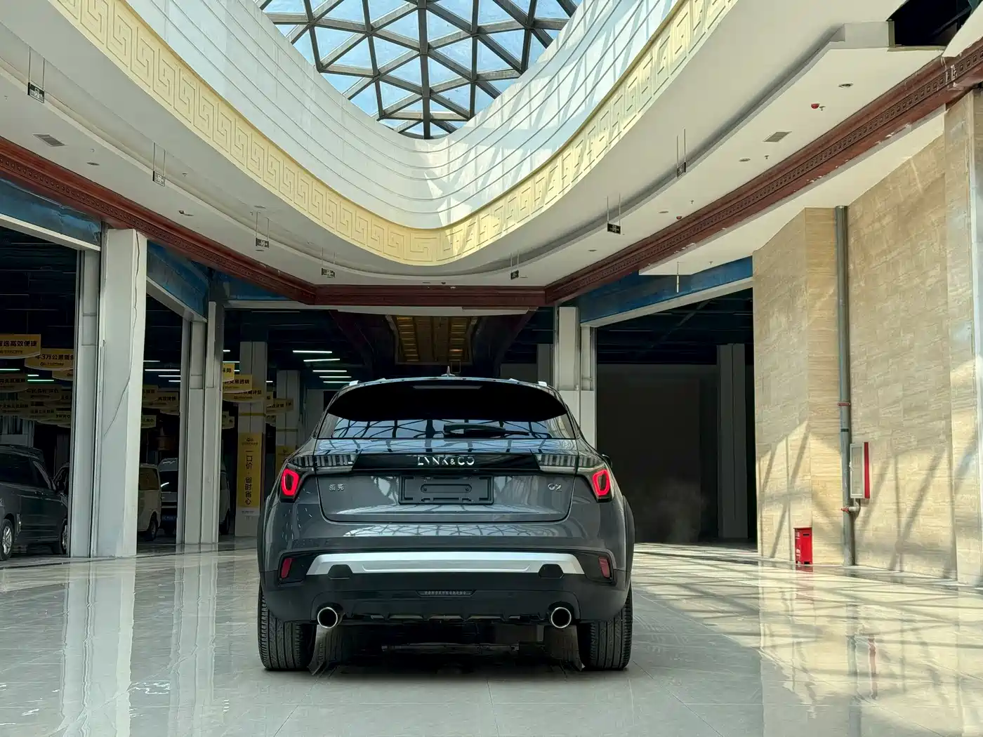 Lynk & Co 02 2019 1.5T DCT FWD Jin Pro Version China VI фото 8