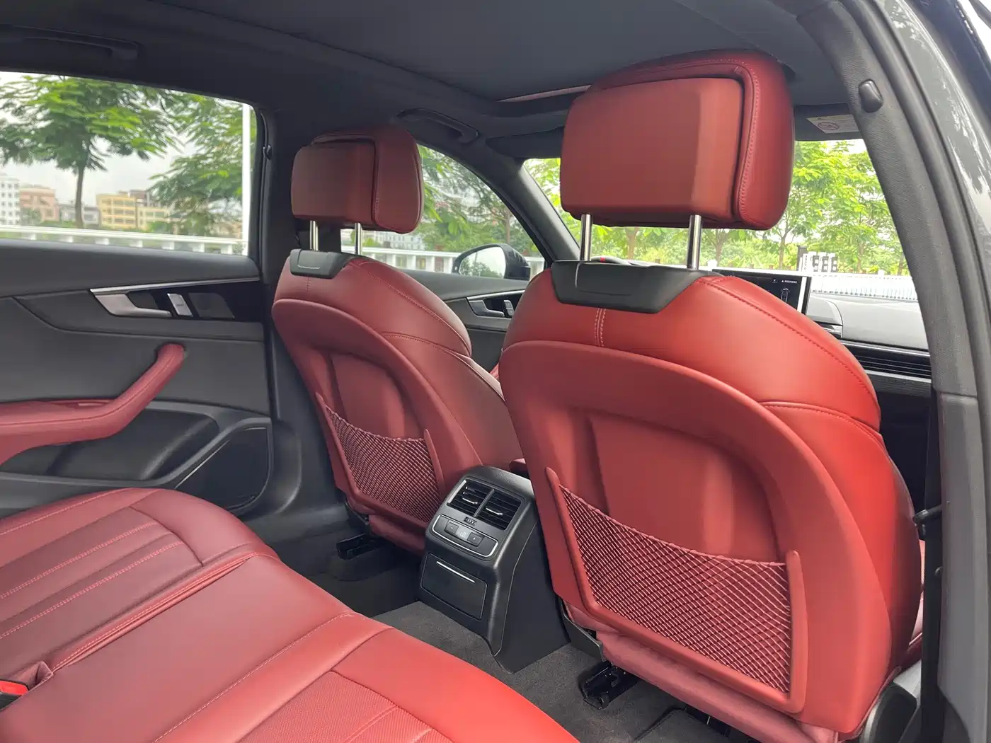 Audi A4L 2025 2025 2 Million Celebration Edition 40 TFSI Luxury Dynamic