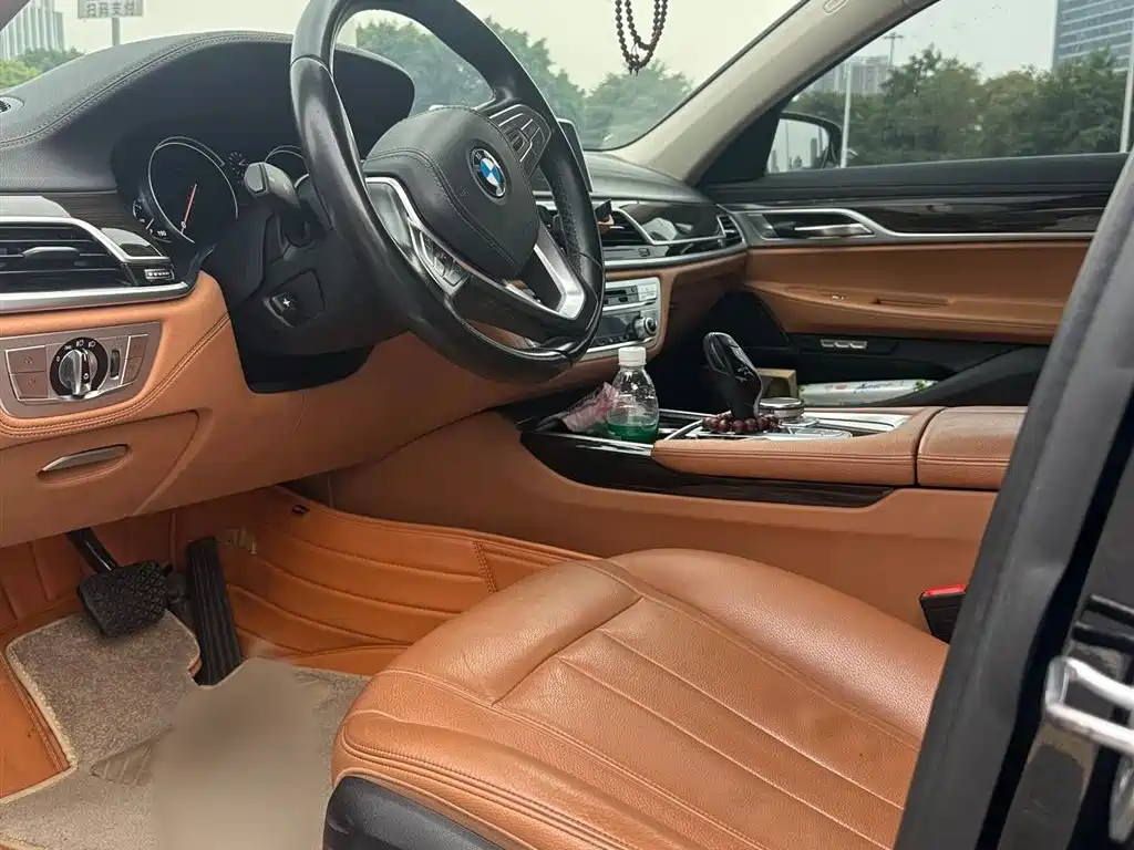 BMW 7 Series 2018 730Li Leading Type Excellence Package фото 16