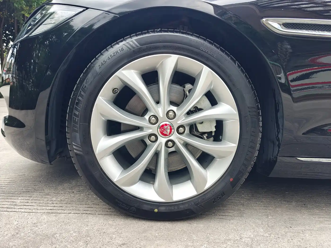 Jaguar XFL 2019 XFL 2.0T 250PS FWD Luxury Edition фото 17