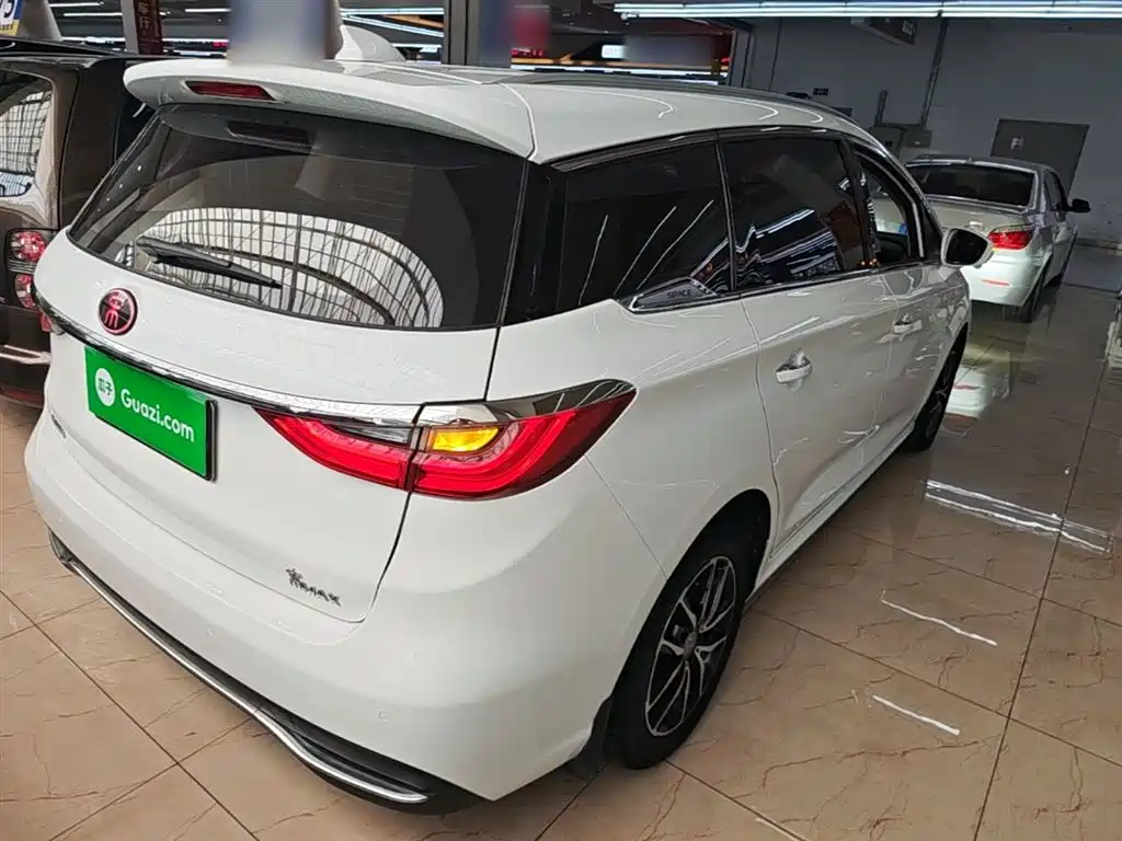BYD Song MAX 2017 1.5T Auto Smart Elite 7-Seater фото 7
