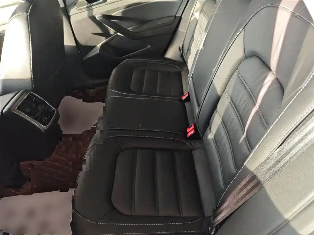 Volkswagen Passat 2017 330TSI DSG Prestige фото 17