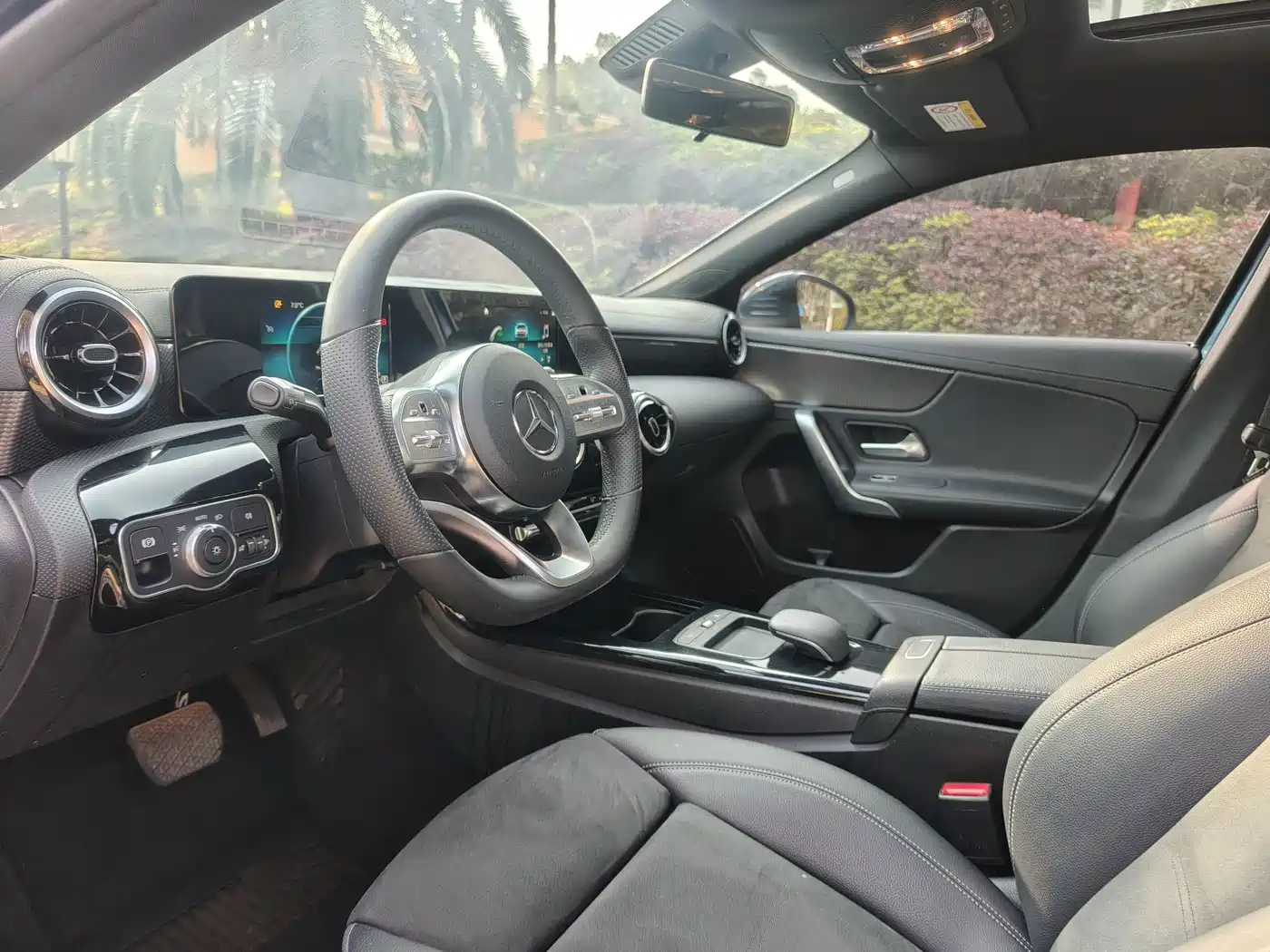 Mercedes-Benz A-Class 2019 A 180 L Sport Sedan фото 15