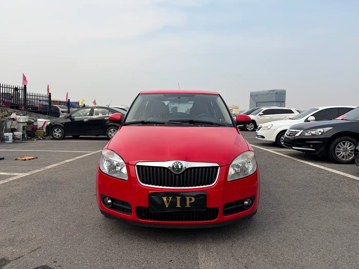 Škoda Fabia 2011 1.4L Automatic Crystal Elegance Edition фото 2