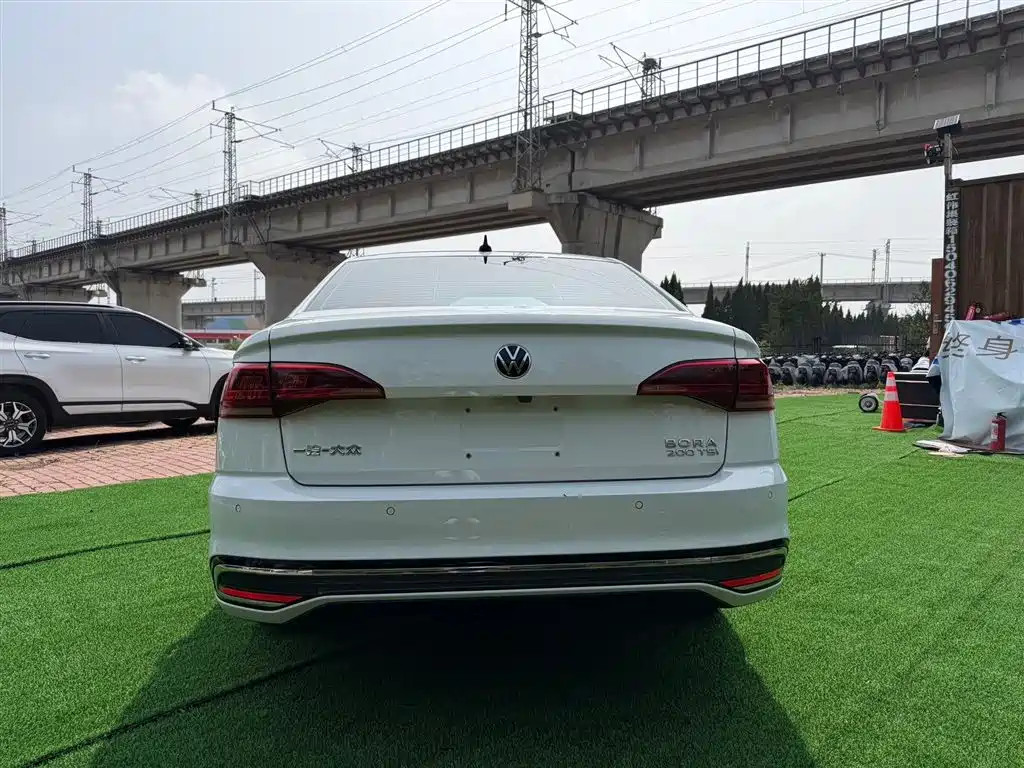 Volkswagen Bora 2023 200TSI DSG Yuexing PRO Edition фото 5