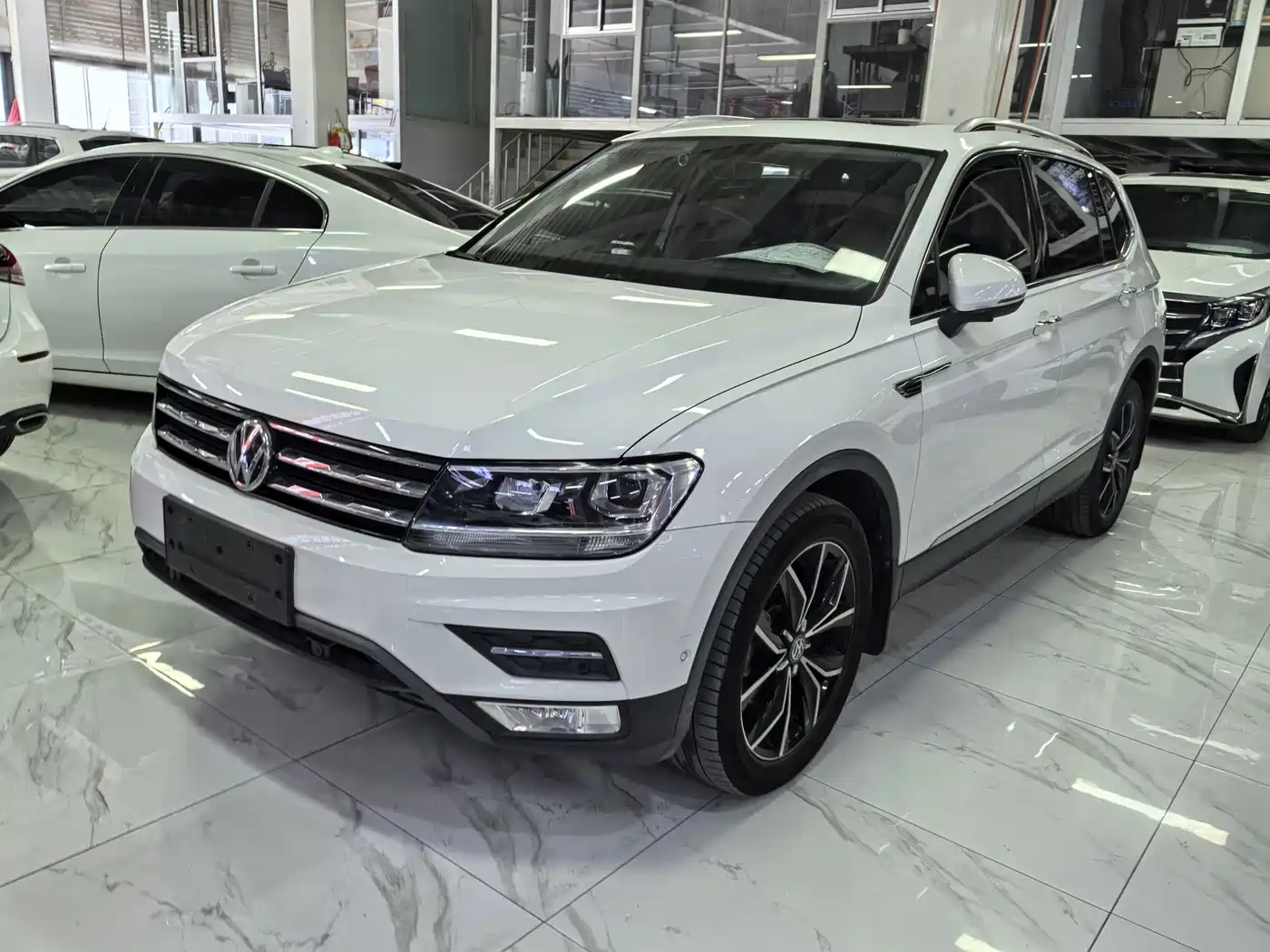 Volkswagen Tiguan L 2019 330TSI Automatic 2WD Smart Luxury Edition China VI