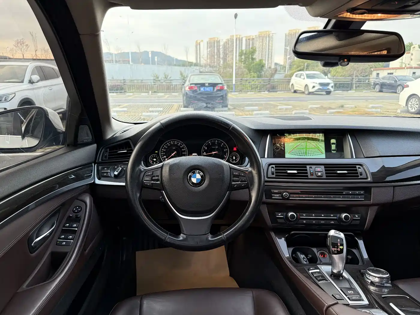 BMW 5 Series 2017 525Li Luxury Design Package фото 16