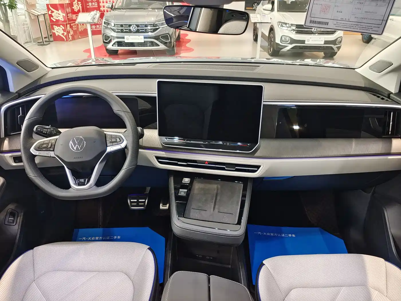 Volkswagen Talagon 2025 450TSI R-Line 6-Seater фото 7