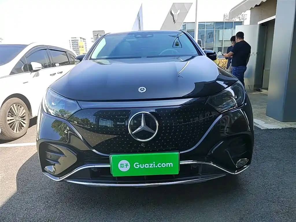 Mercedes-Benz EQE SUV 2023 350 4MATIC Luxury Edition фото 3