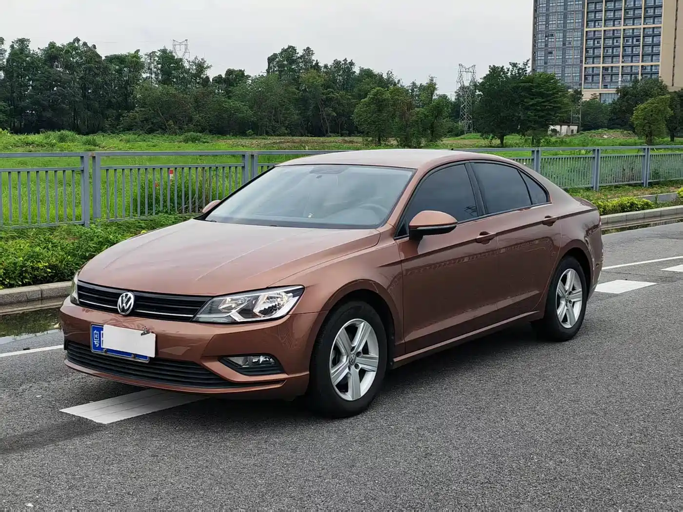 Volkswagen Lamando 2018 230TSI DSG Trend Edition фото 2