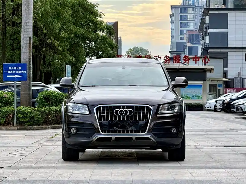 Audi Q5 2017 Plus 40 TFSI Technology фото 2