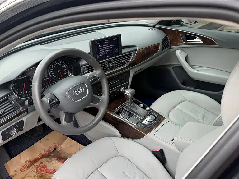 Audi A6L 2014 30 FSI Comfort фото 9