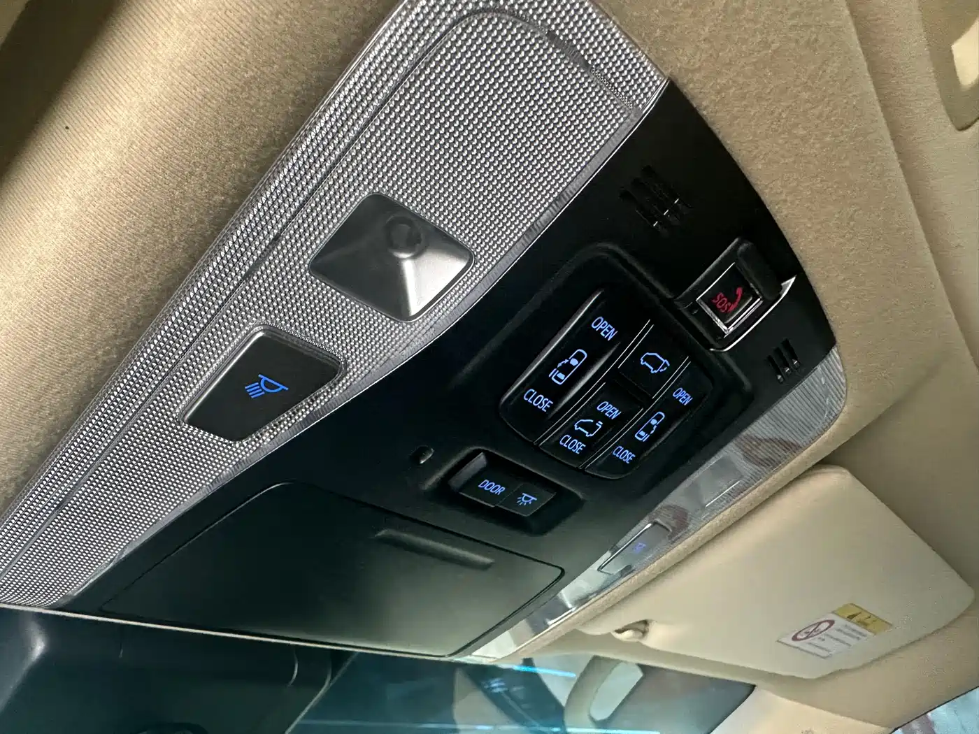 Toyota Alphard 2021 Hybrid 2.5L Premium фото 13