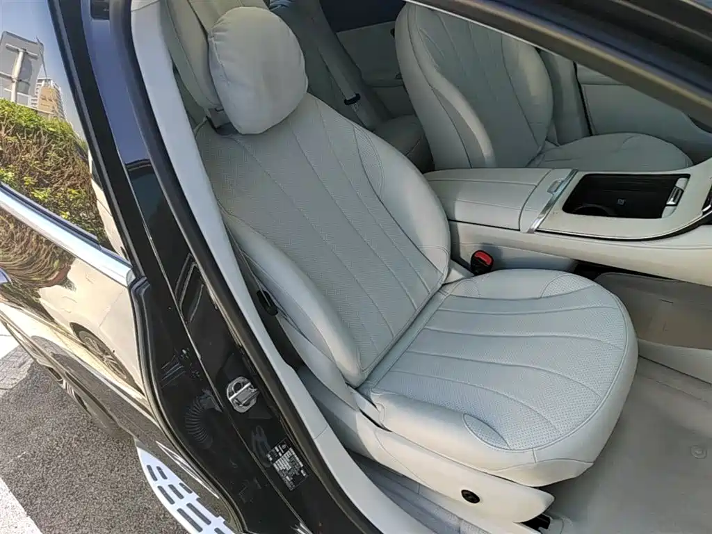 Mercedes-Benz EQE SUV 2023 350 4MATIC Luxury Edition фото 25